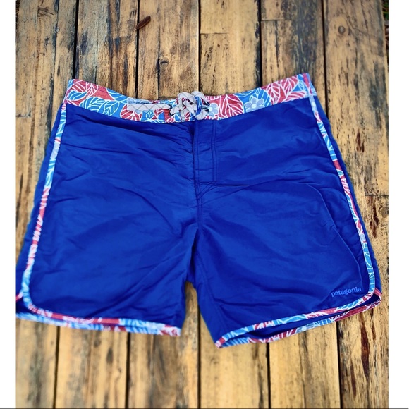 Patagonia Men’s Board shorts - Picture 1 of 4